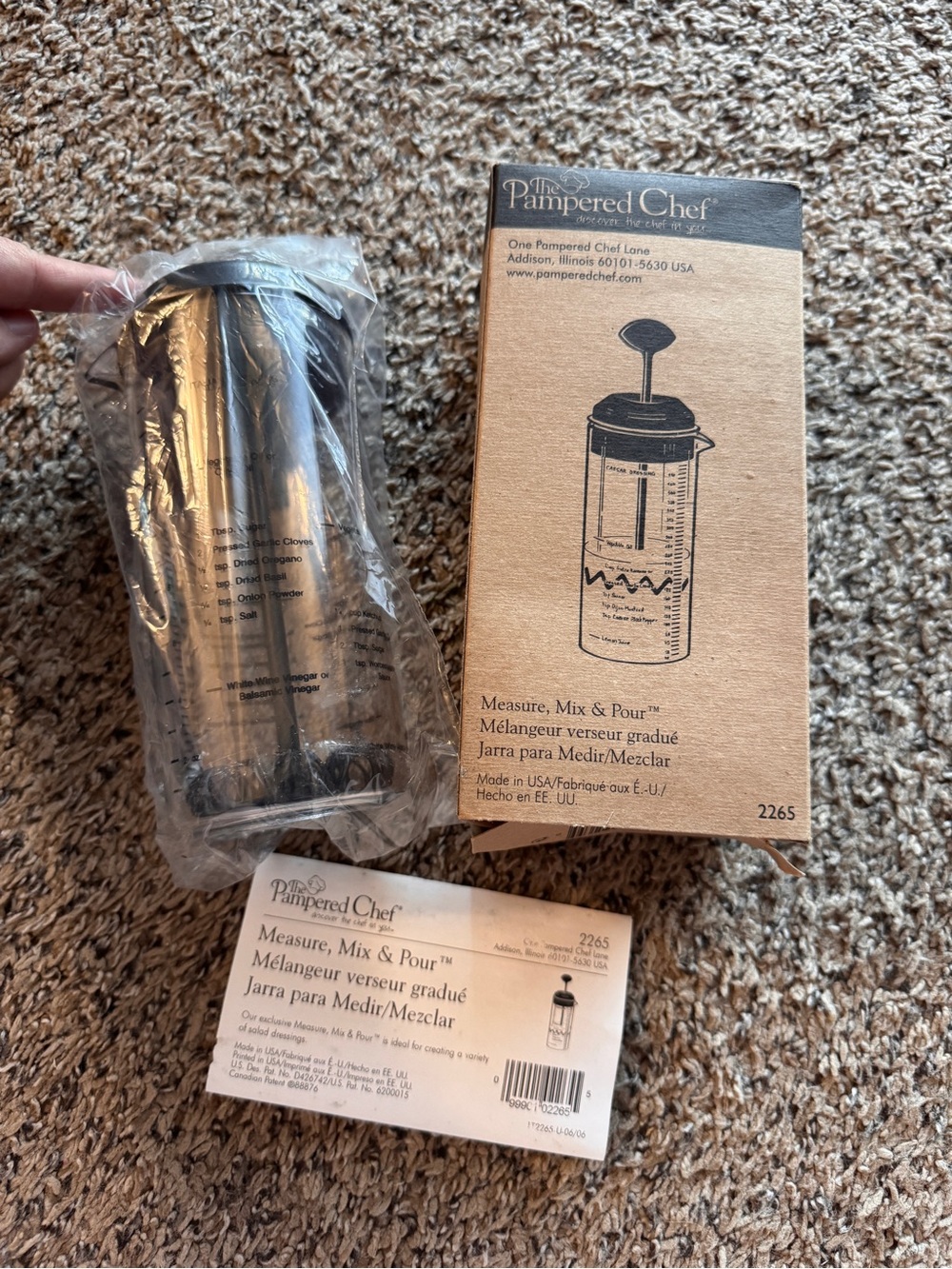 Pampered Chef 2265 Measure Mix Pour Salad Dressing Mixer Maker USA Retired